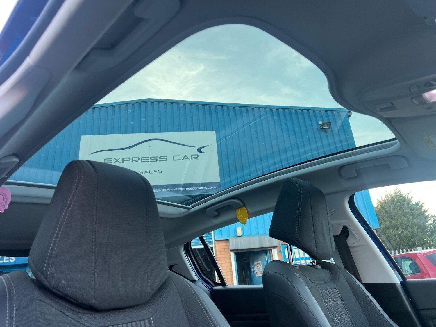 Used Peugeot 308 2018 for sale - 77671013: Photo 12