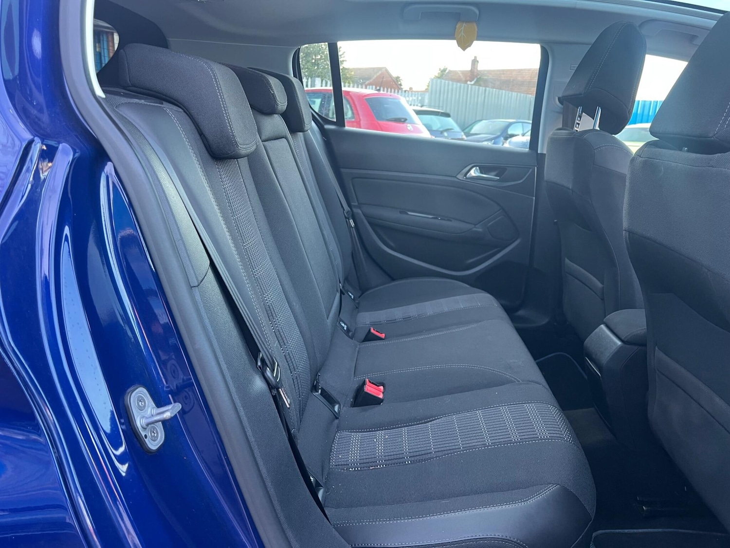 Used Peugeot 308 2018 for sale - 77671013: Photo 14