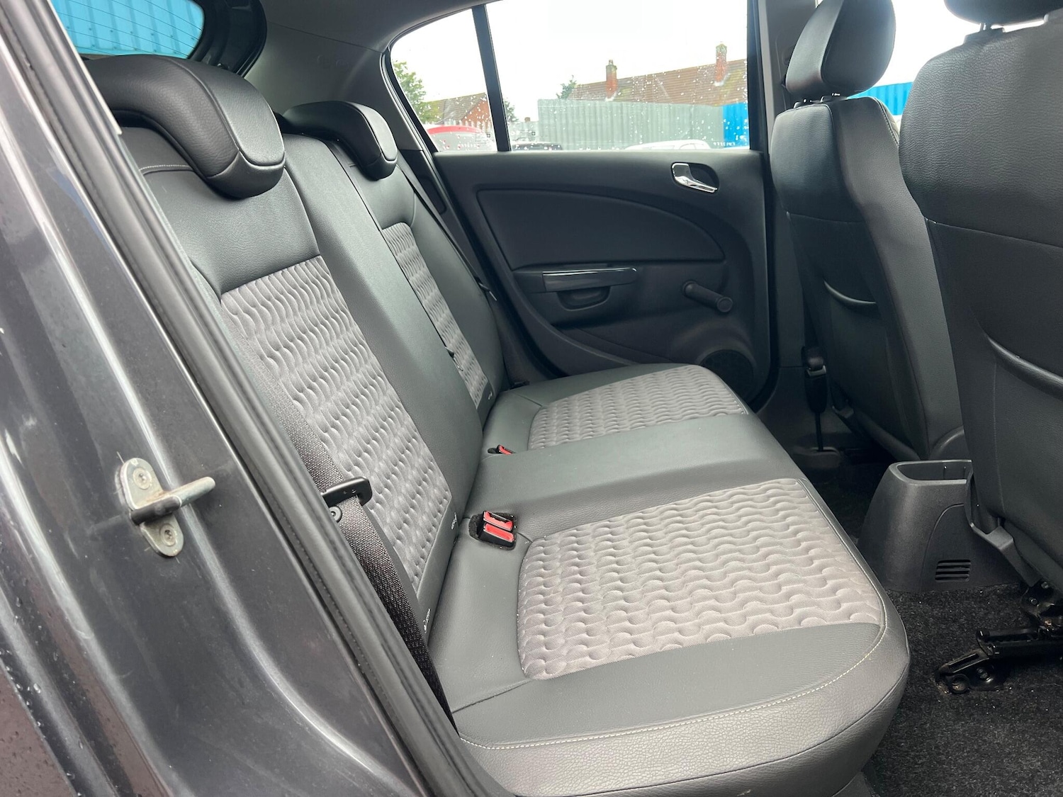 Used Vauxhall Corsa 2012 for sale - 77203144: Photo 12