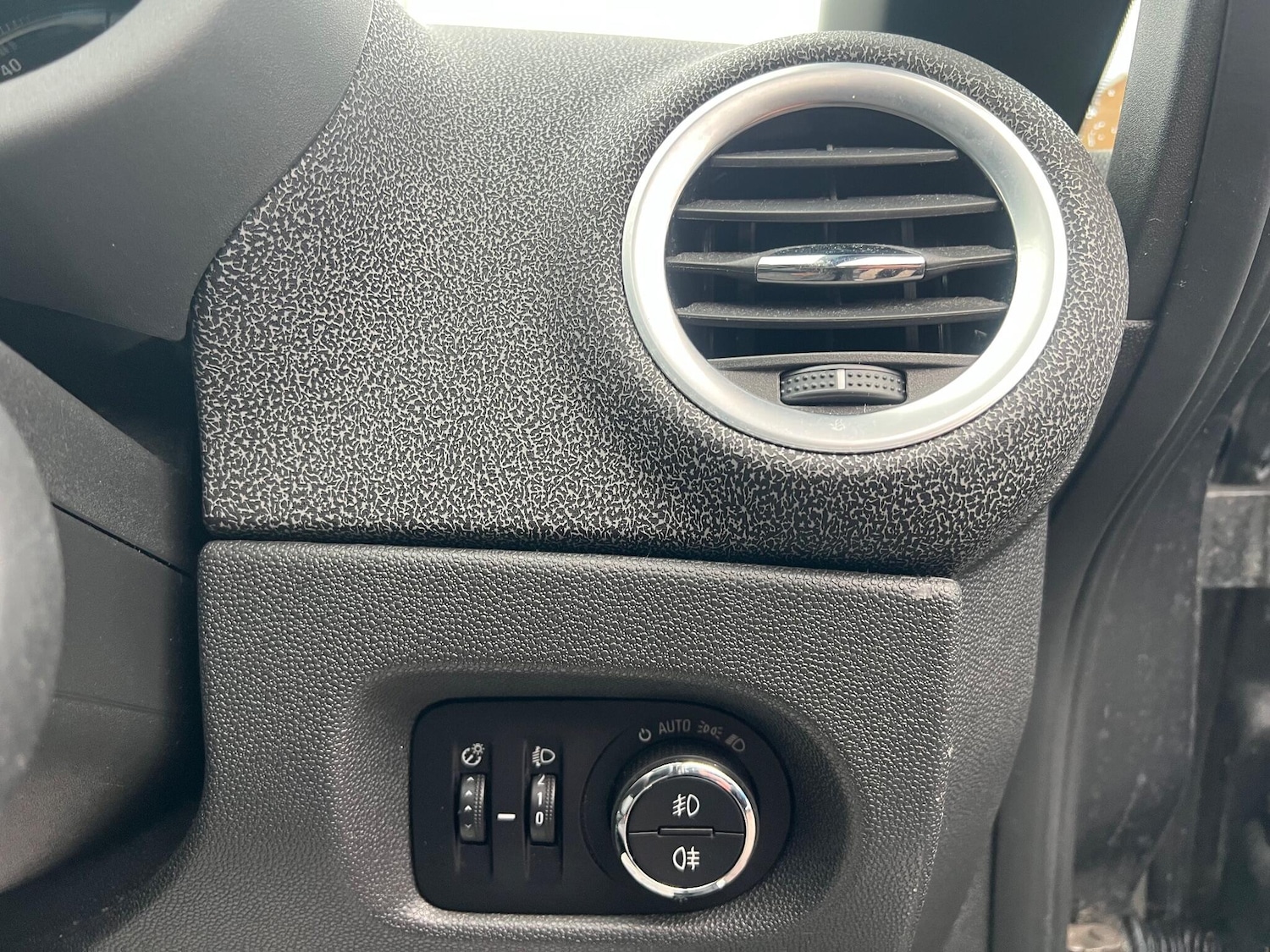 Used Vauxhall Corsa 2012 for sale - 77203144: Photo 22