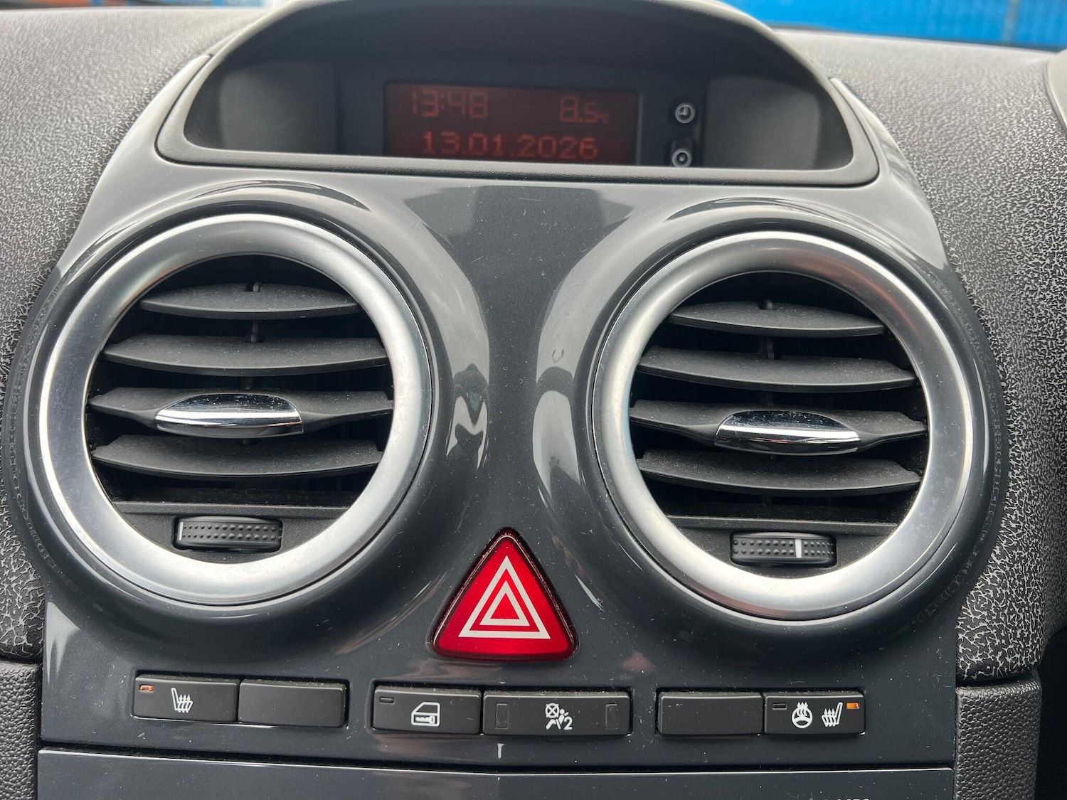 Used Vauxhall Corsa 2012 for sale - 77203144: Photo 23