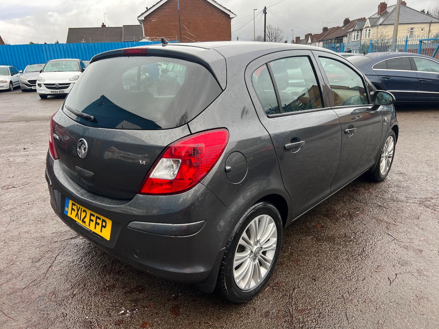 Used Vauxhall Corsa 2012 for sale - 77203144: Photo 3