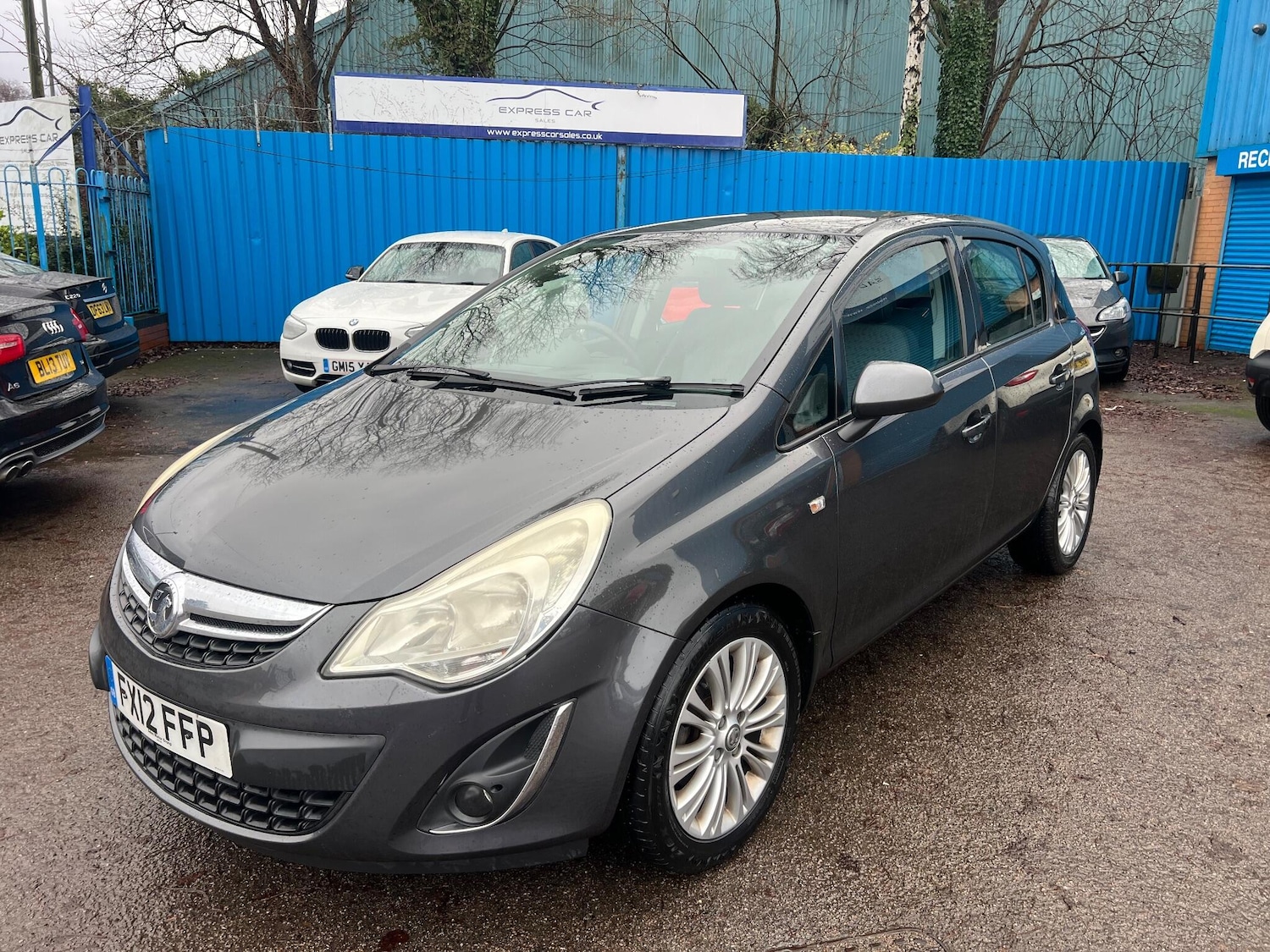 Used Vauxhall Corsa 2012 for sale - 77203144: Photo 4
