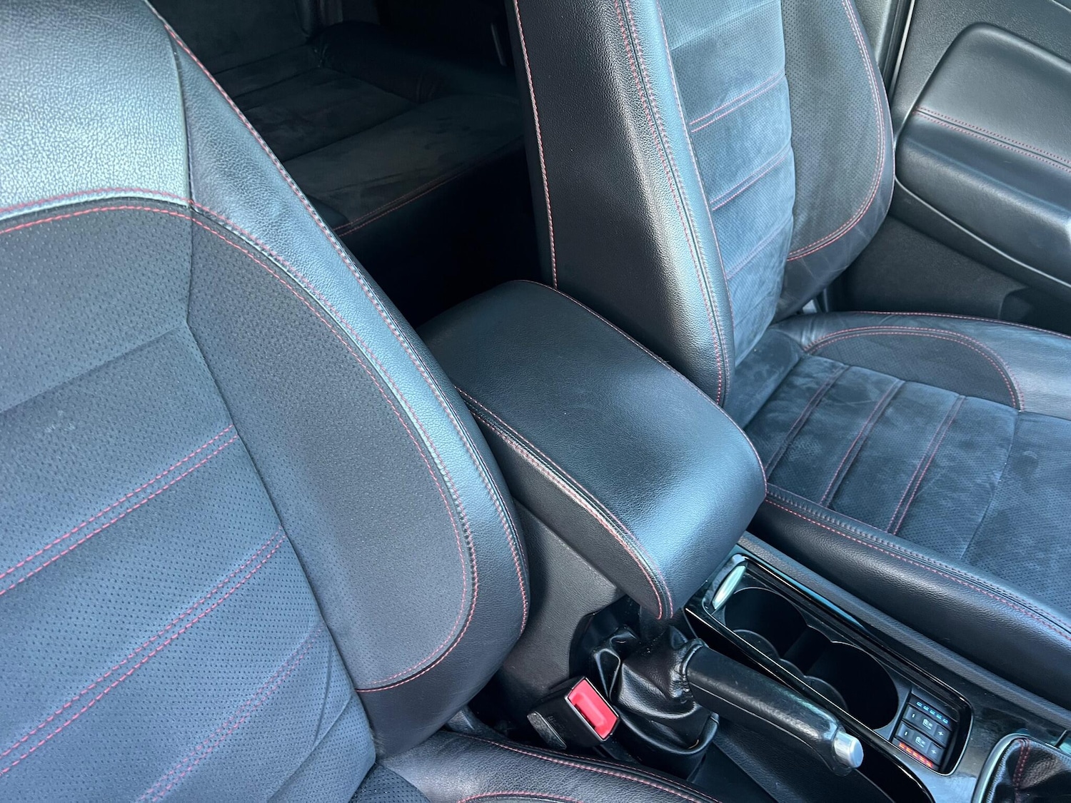 Used Ford Mondeo 2011 for sale - 76659123: Photo 14