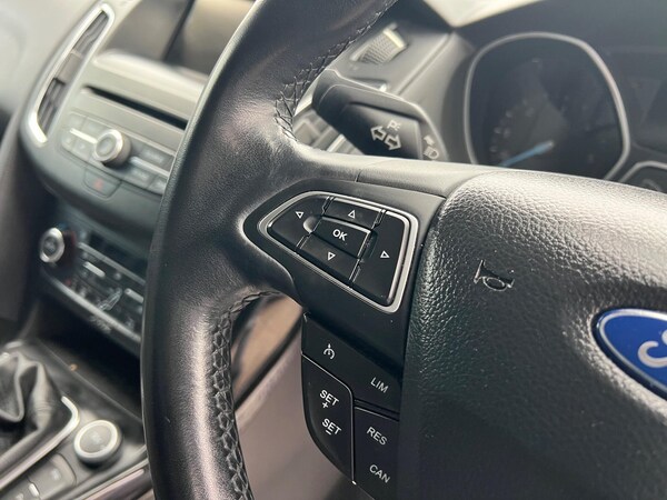 Used Ford Focus 2015 for sale - 76228040: Photo 29
