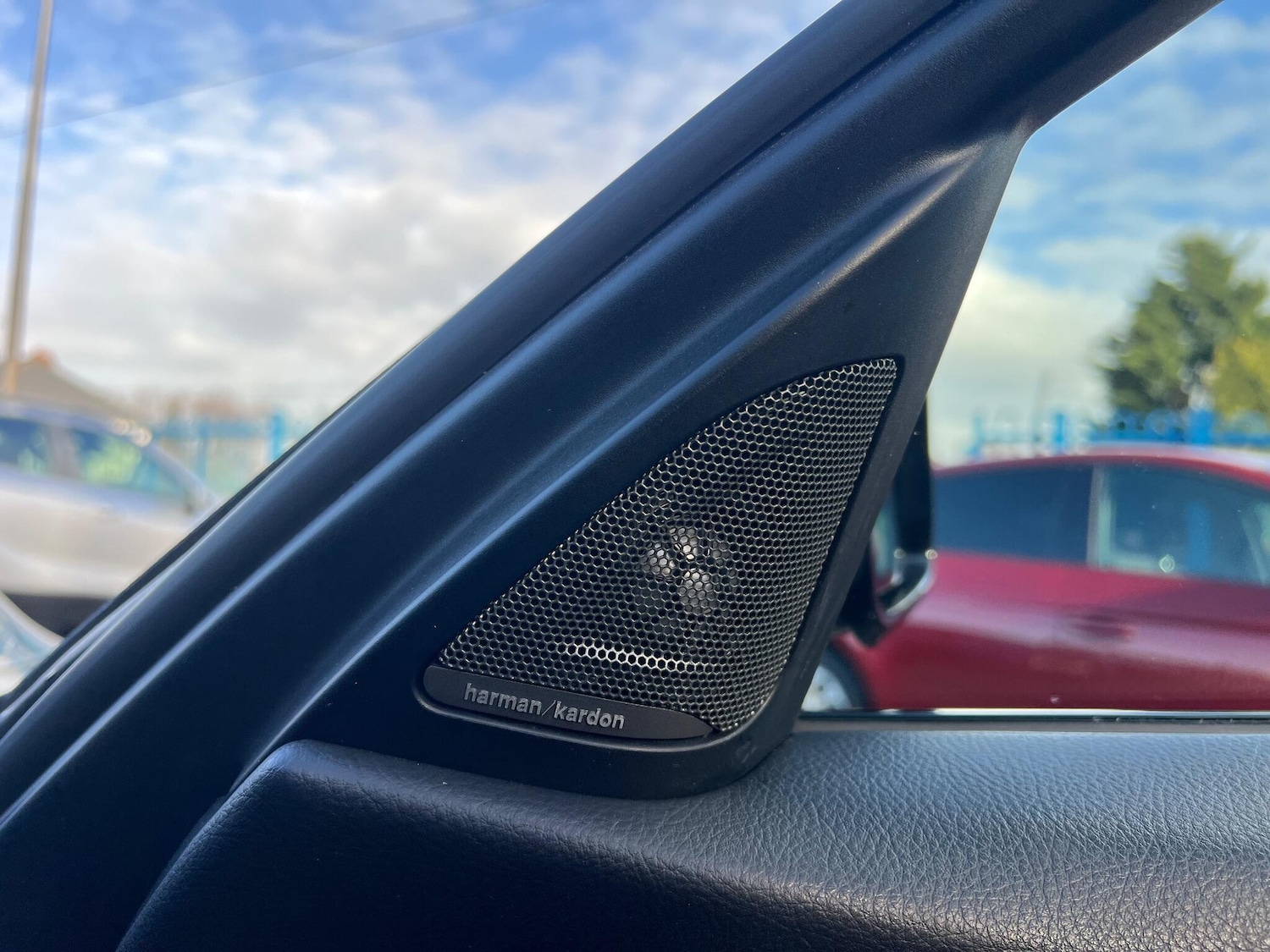 Used BMW 3 Series 2018 for sale - 77376477: Photo 33