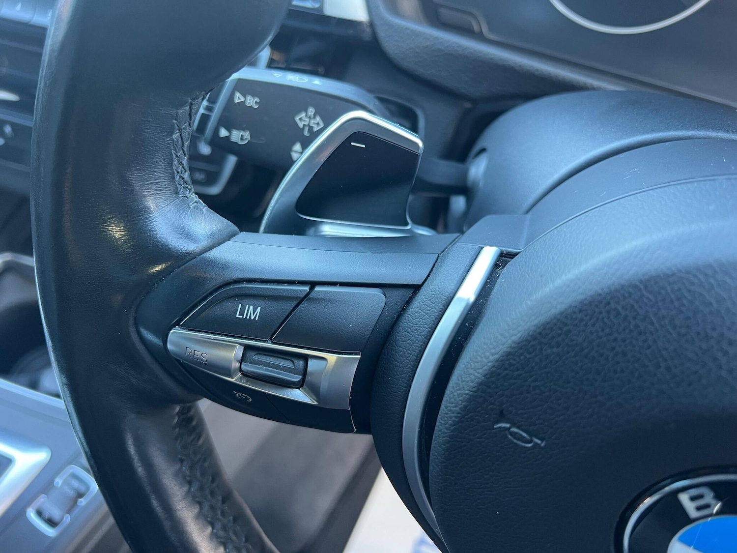 Used BMW 3 Series 2018 for sale - 77376477: Photo 36