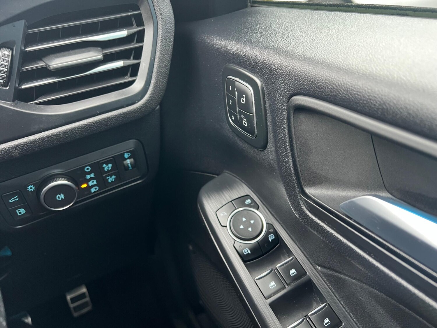 Used Ford Kuga 2024 for sale - 77898406: Photo 22