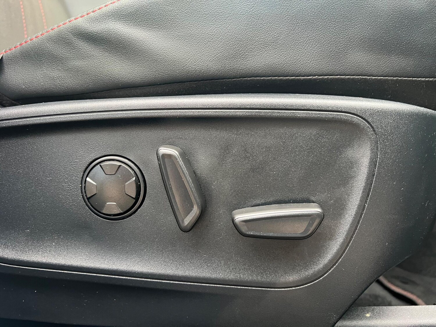 Used Ford Kuga 2024 for sale - 77898406: Photo 25