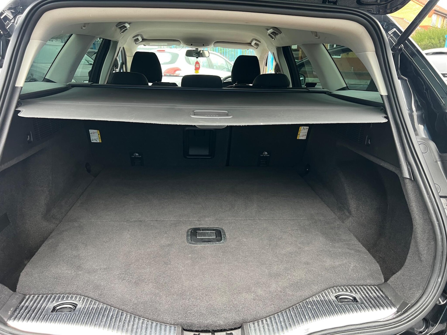 Used Ford Mondeo 2016 for sale - 77799285: Photo 28