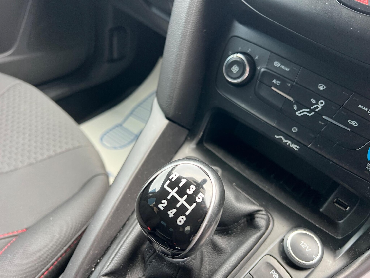 Used Ford Focus 2015 for sale - 77067236: Photo 16