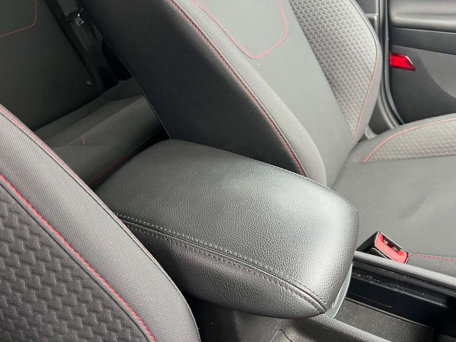 Used Ford Focus 2015 for sale - 77067236: Photo 17