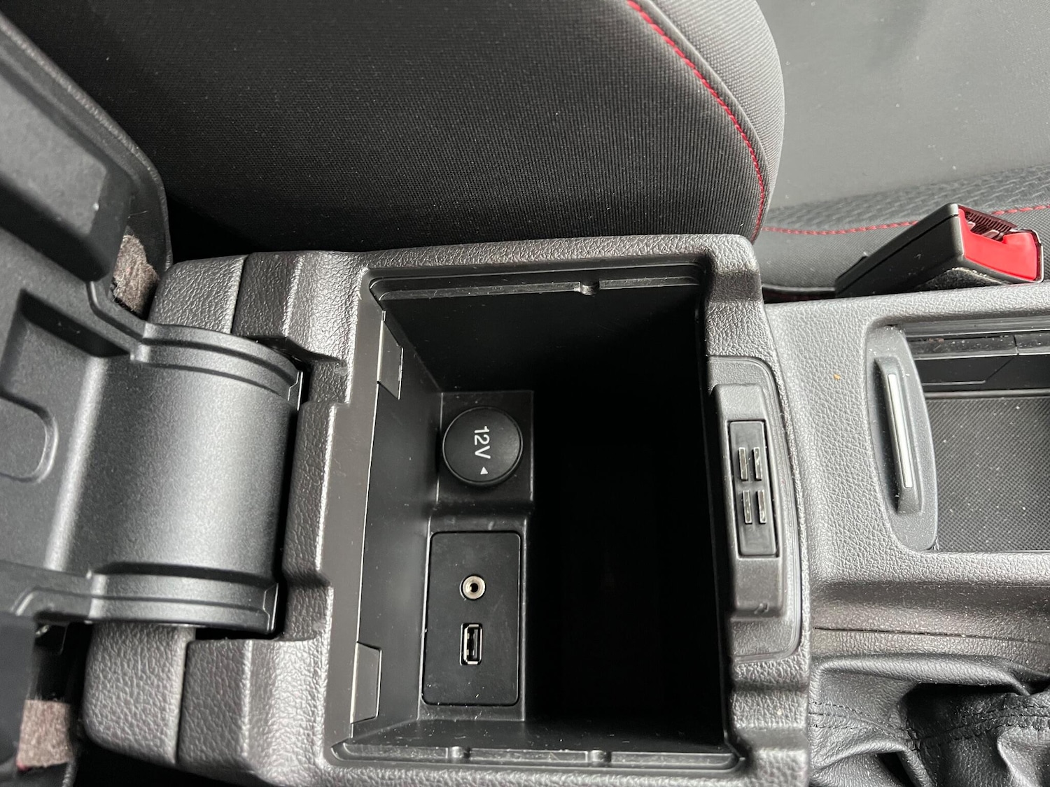 Used Ford Focus 2015 for sale - 77067236: Photo 18