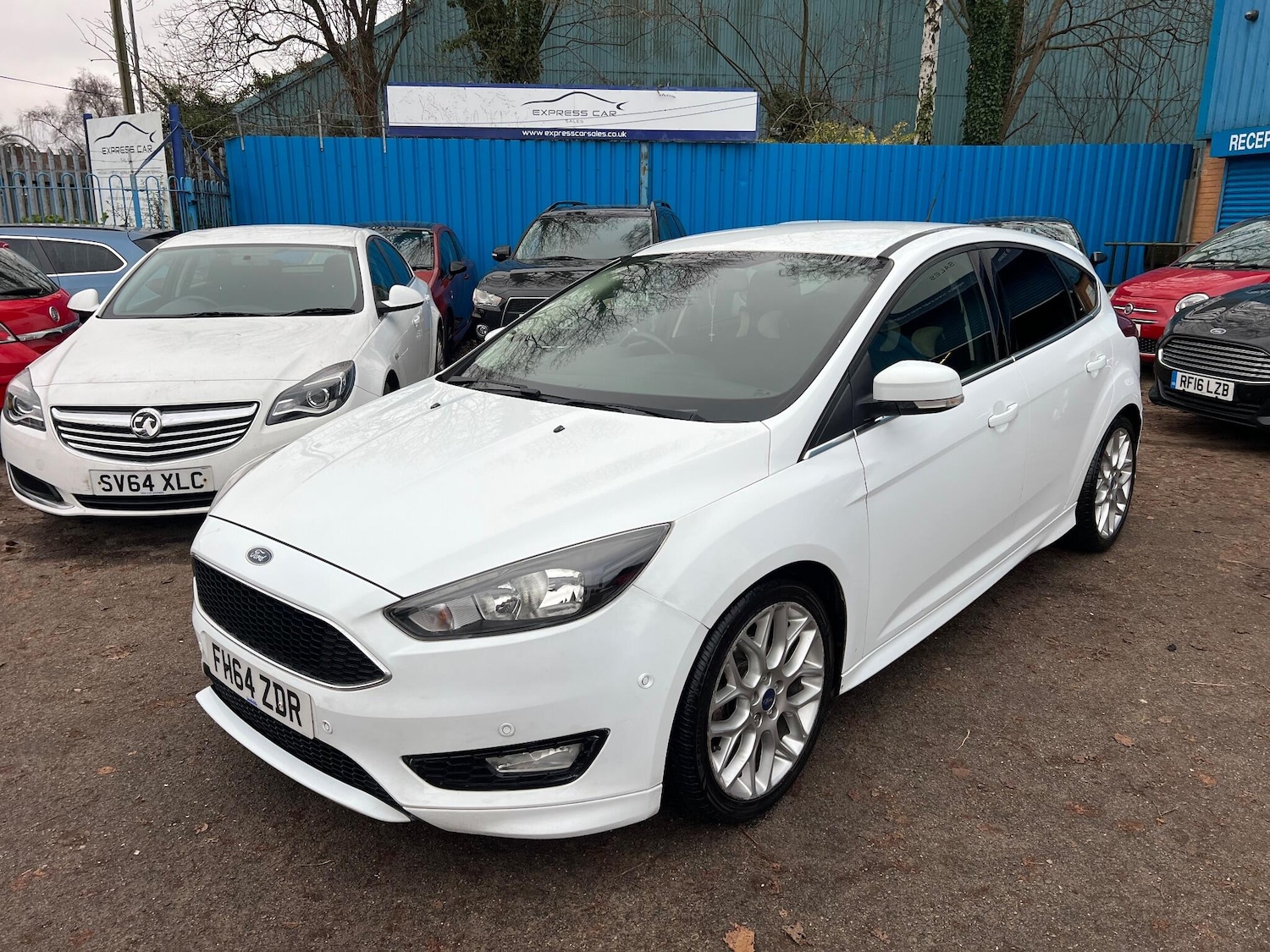 Used Ford Focus 2015 for sale - 77067236: Photo 4