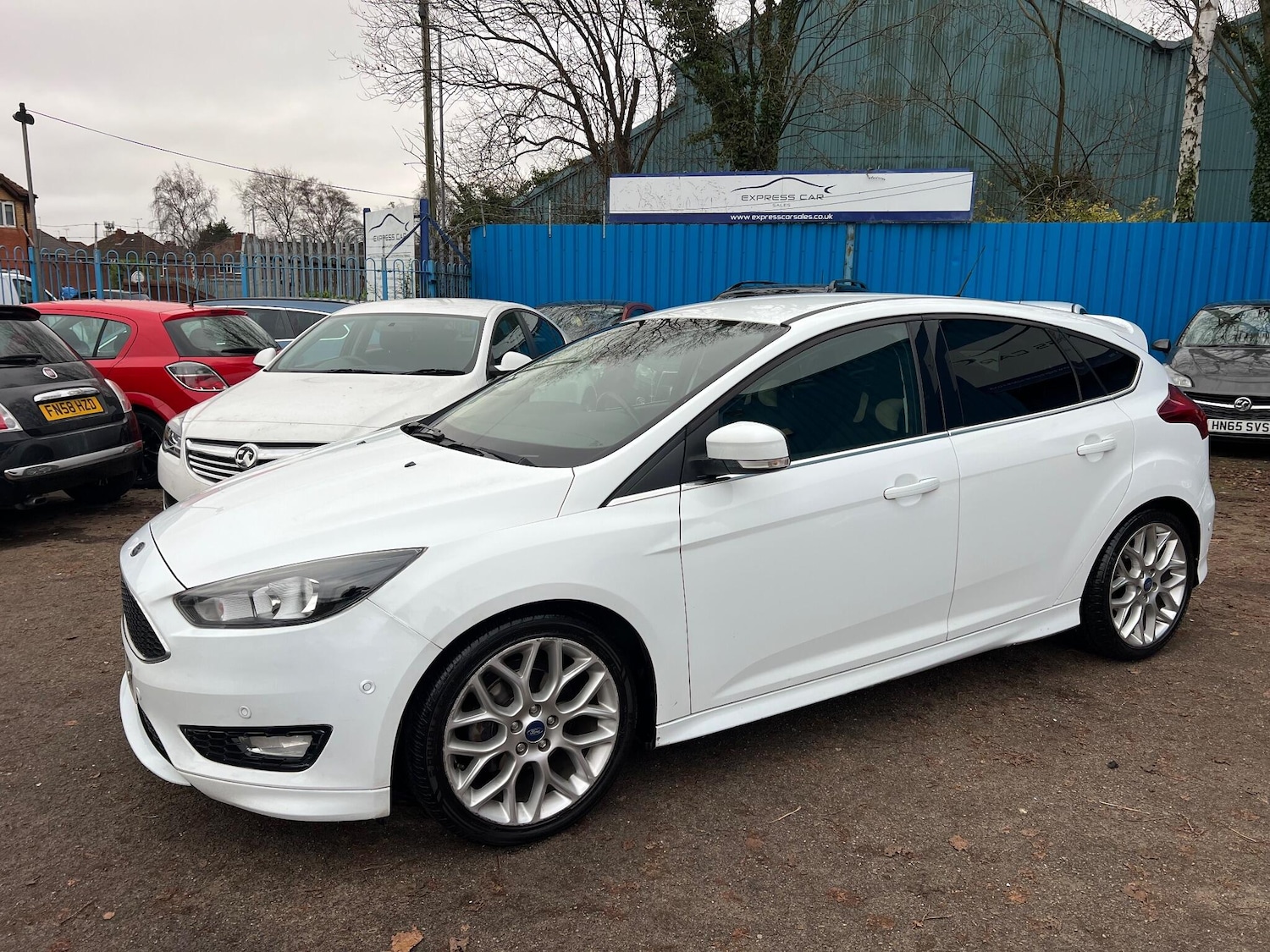 Used Ford Focus 2015 for sale - 77067236: Photo 5