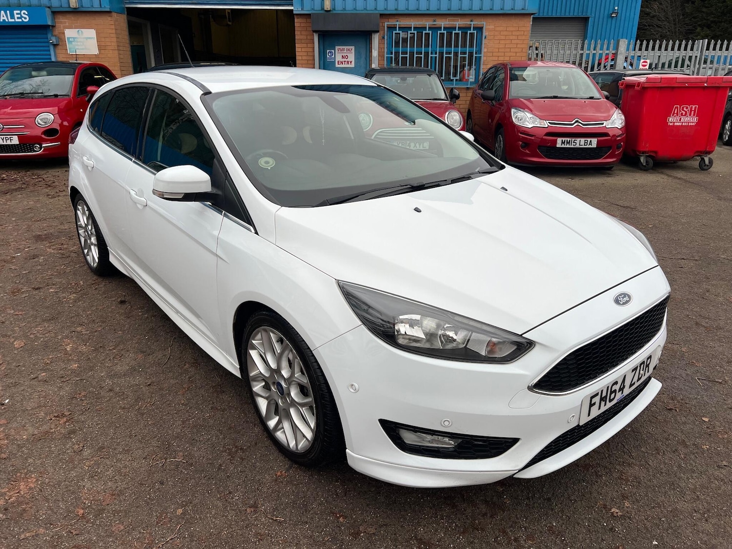 Used Ford Focus 2015 for sale - 77067236: Photo 9