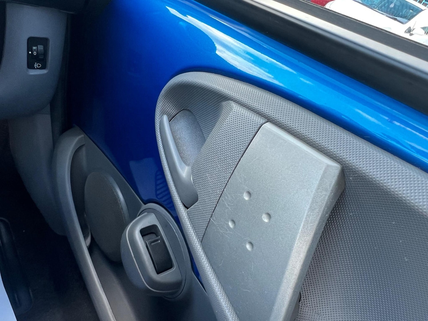 Used Toyota AYGO for sale - 78100553: Photo 18