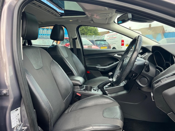 Used Ford Focus 2012 for sale - 76012431: Photo 10