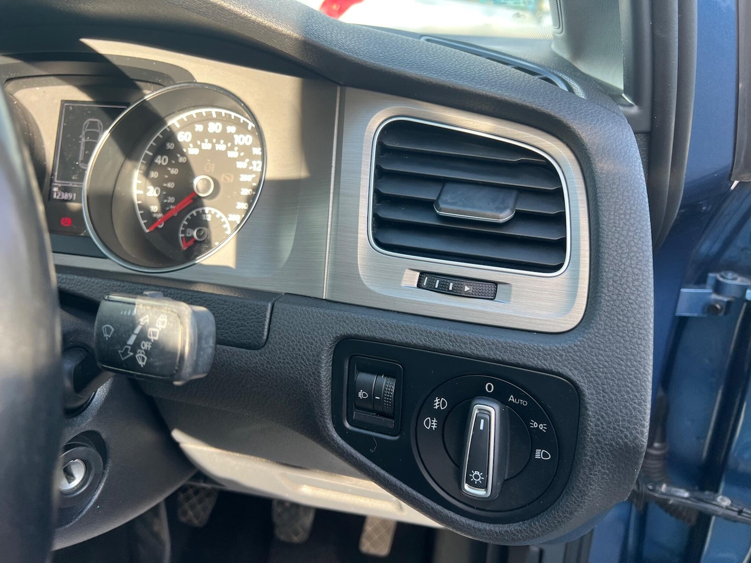 Used Volkswagen Golf 2015 for sale - 77278779: Photo 31