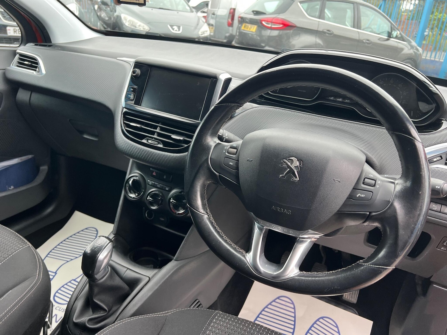 Used Peugeot 208 2017 for sale - 76423421: Photo 13