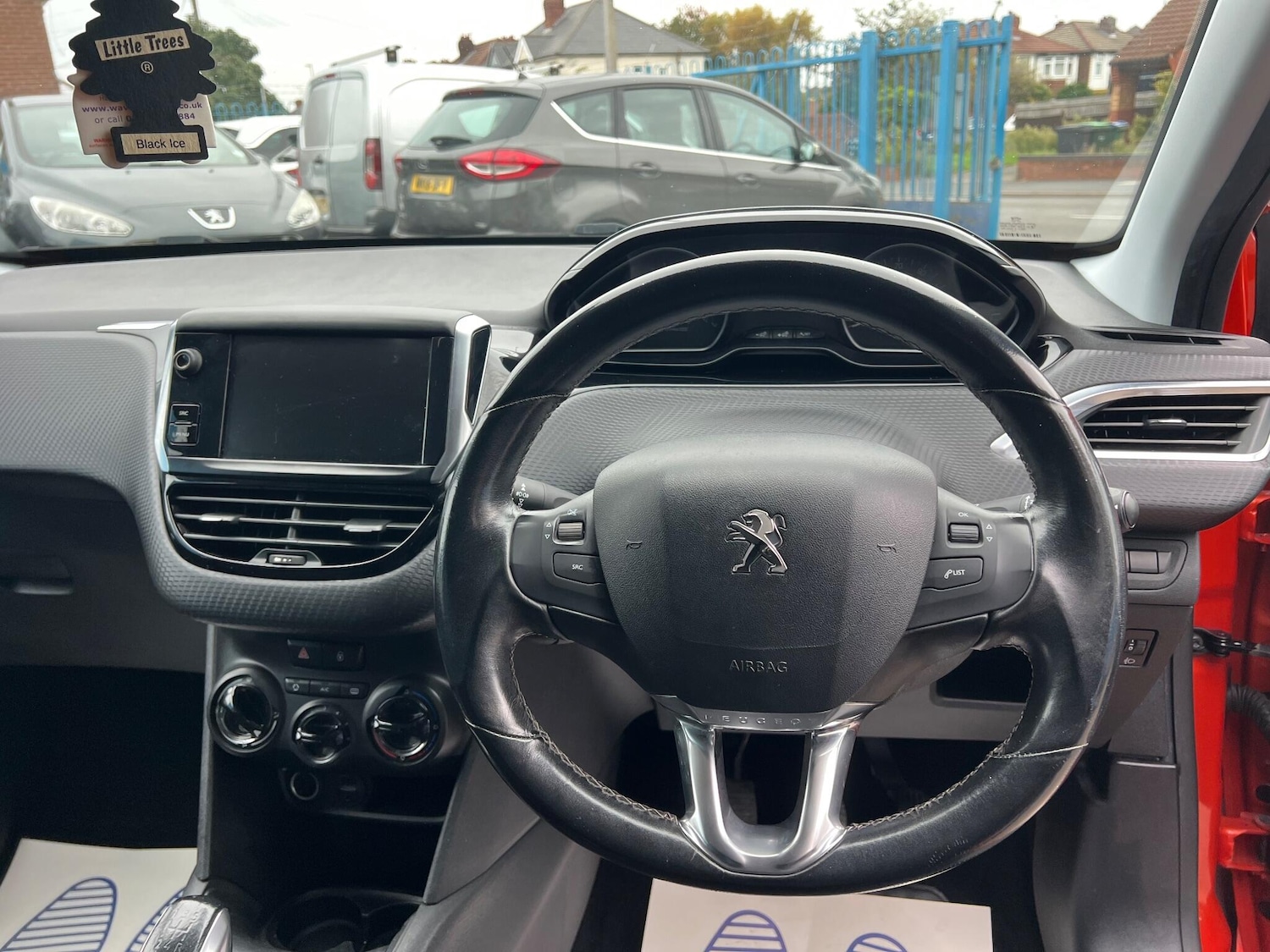 Used Peugeot 208 2017 for sale - 76423421: Photo 14