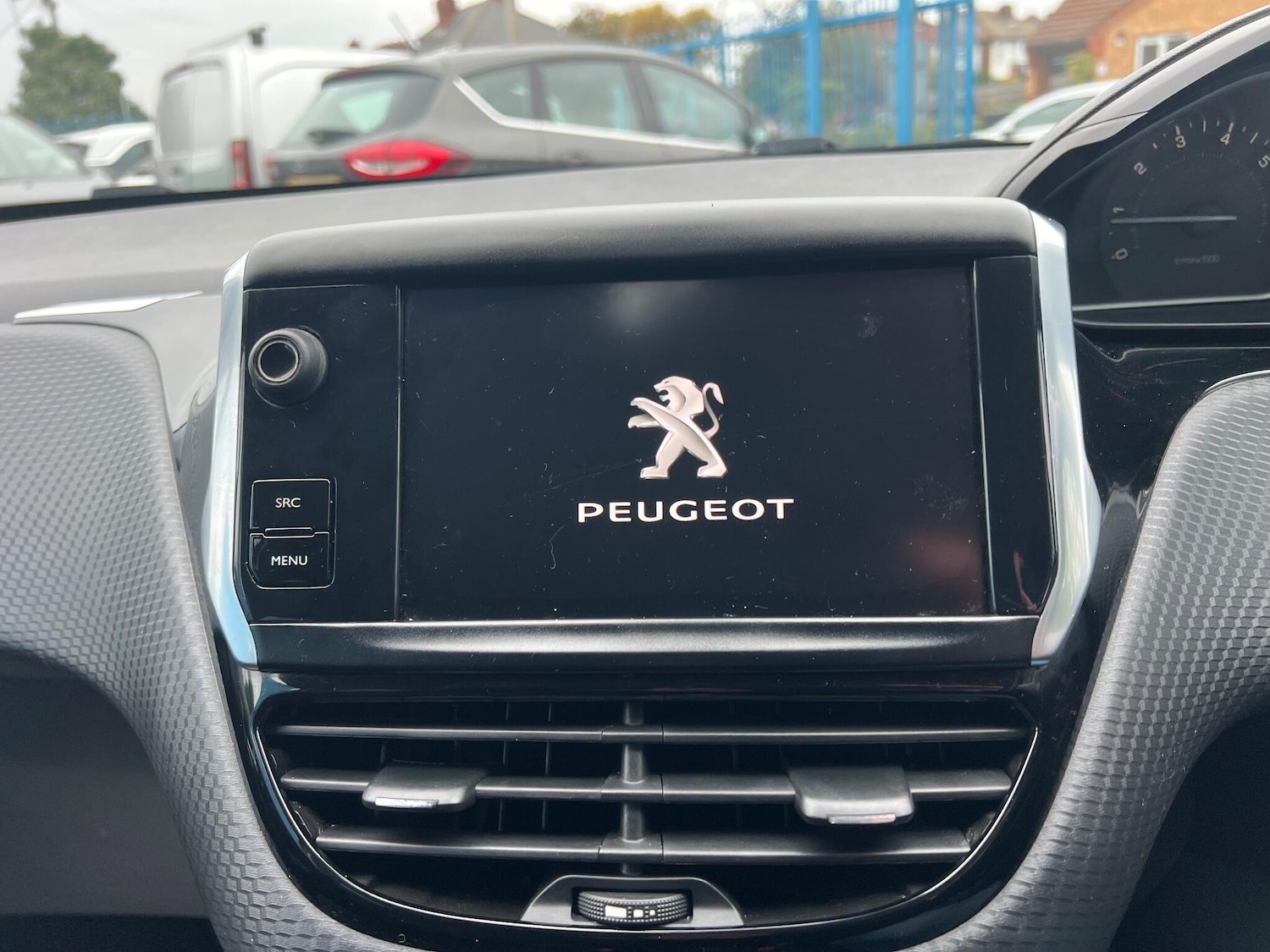 Used Peugeot 208 2017 for sale - 76423421: Photo 16