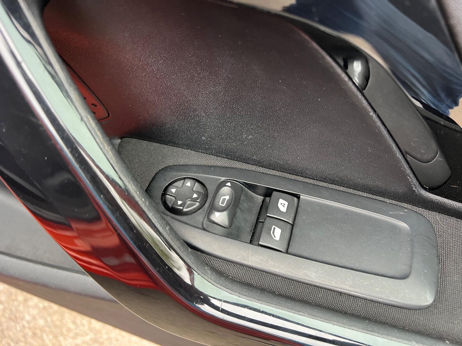 Used Peugeot 208 2017 for sale - 76423421: Photo 21