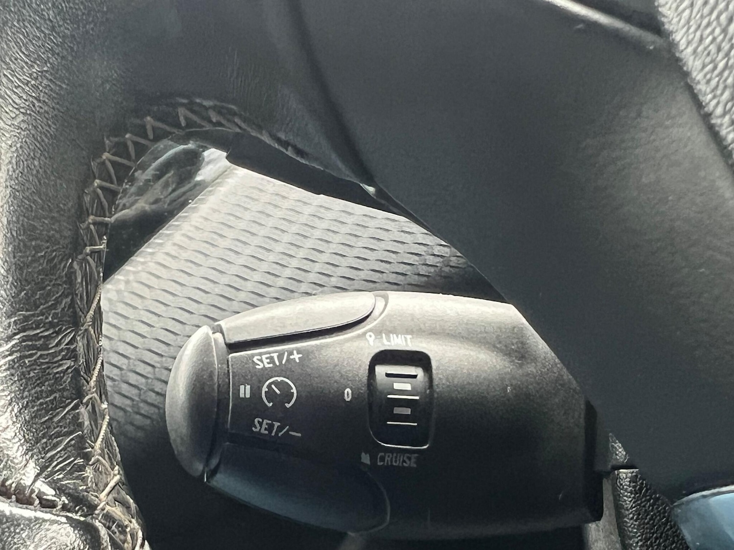 Used Peugeot 208 2017 for sale - 76423421: Photo 26