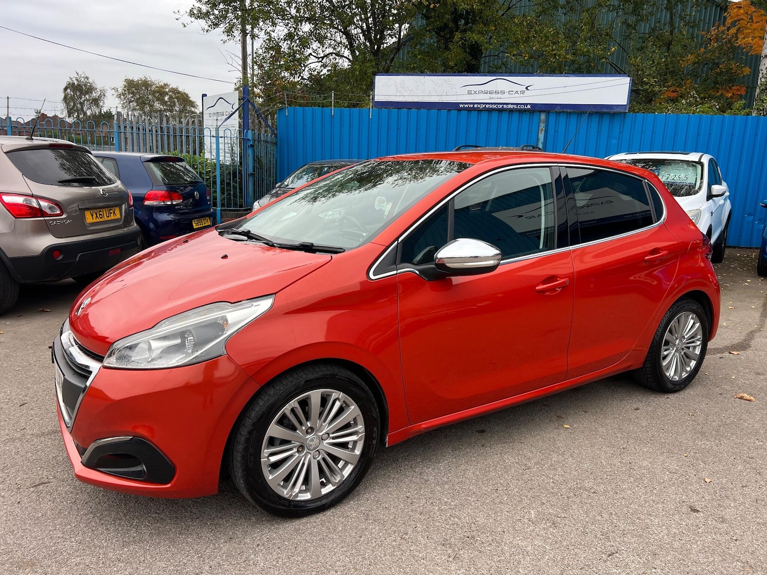 Used Peugeot 208 2017 for sale - 76423421: Photo 5