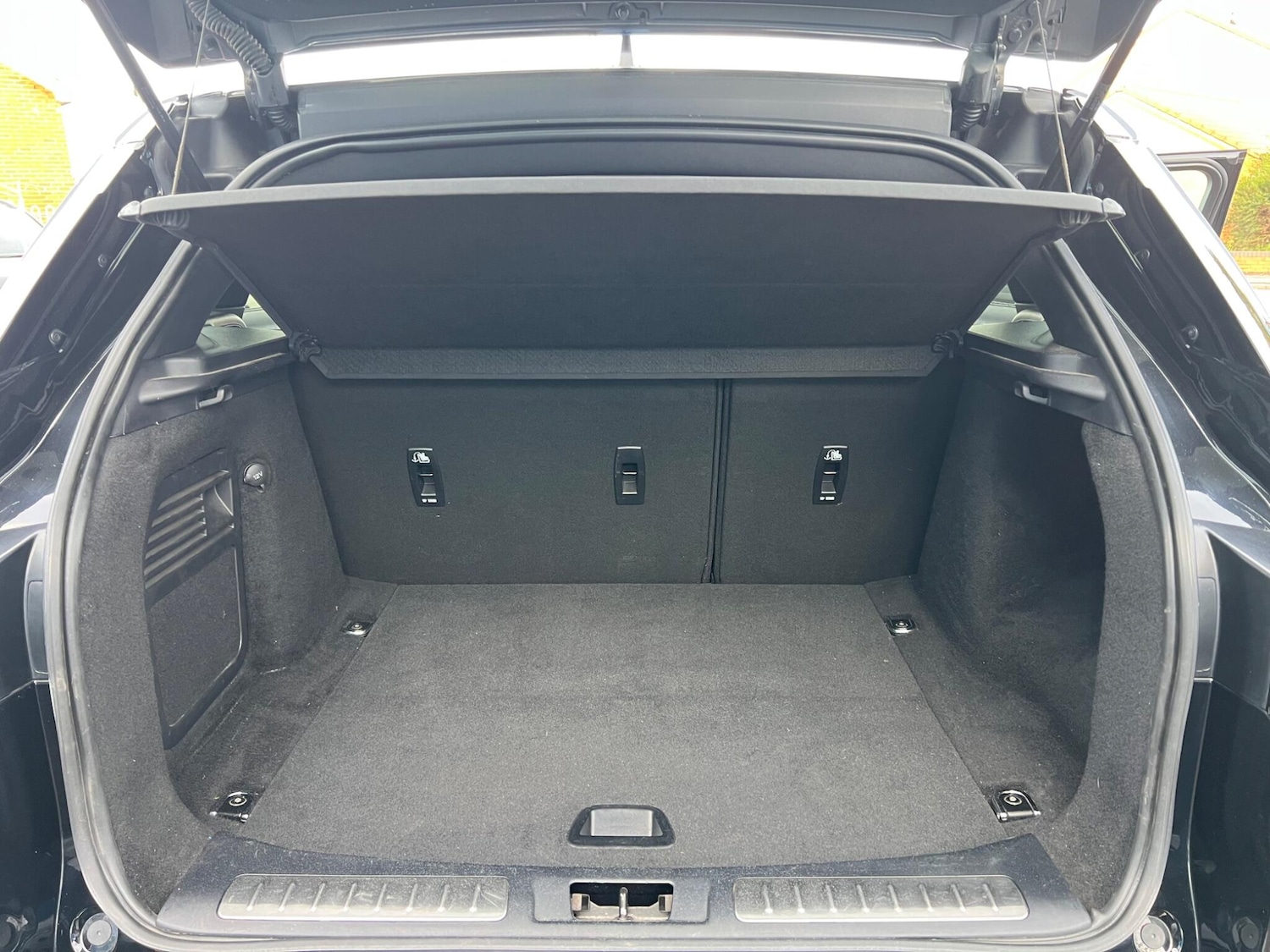 Used Land Rover Range Rover Evoque for sale - 77565105: Photo 32