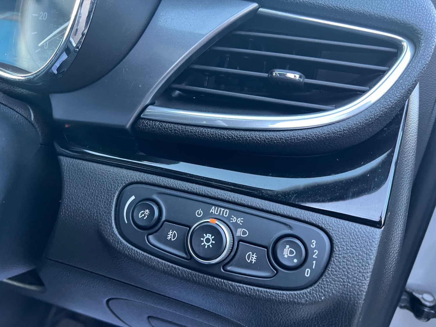 Used Vauxhall Mokka X 2016 for sale - 77898160: Photo 15