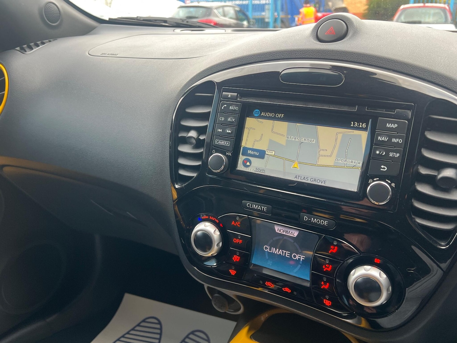 Used Nissan Juke 2014 for sale - 76458158: Photo 17