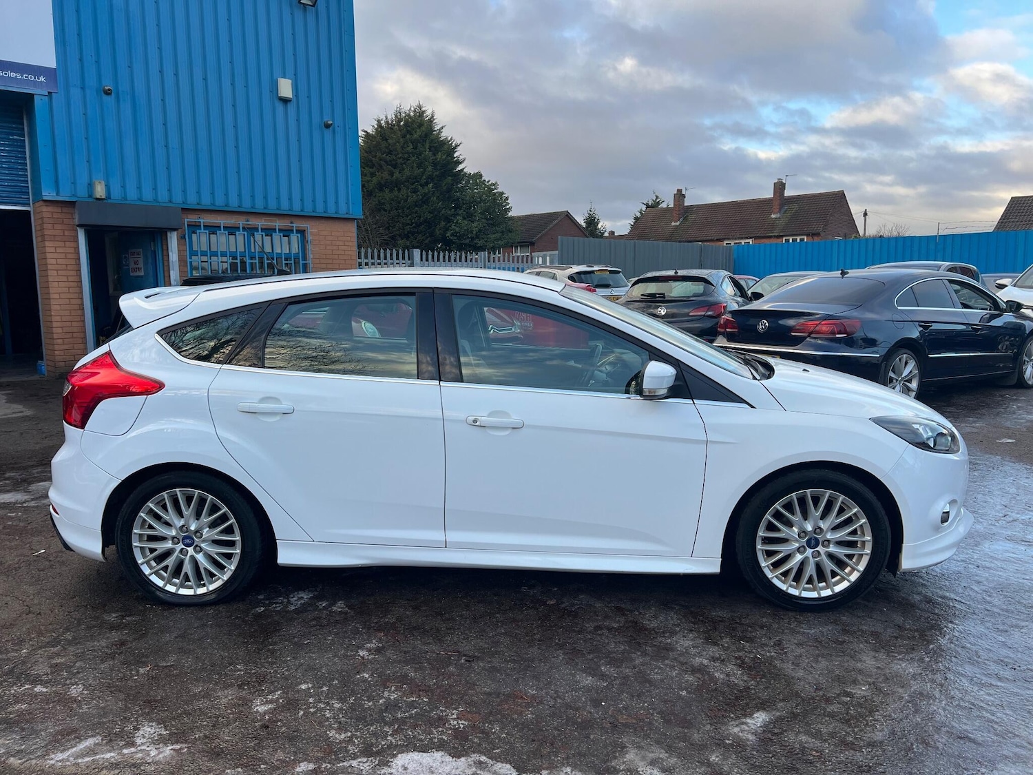 Used Ford Focus 2012 for sale - 77103625: Photo 2