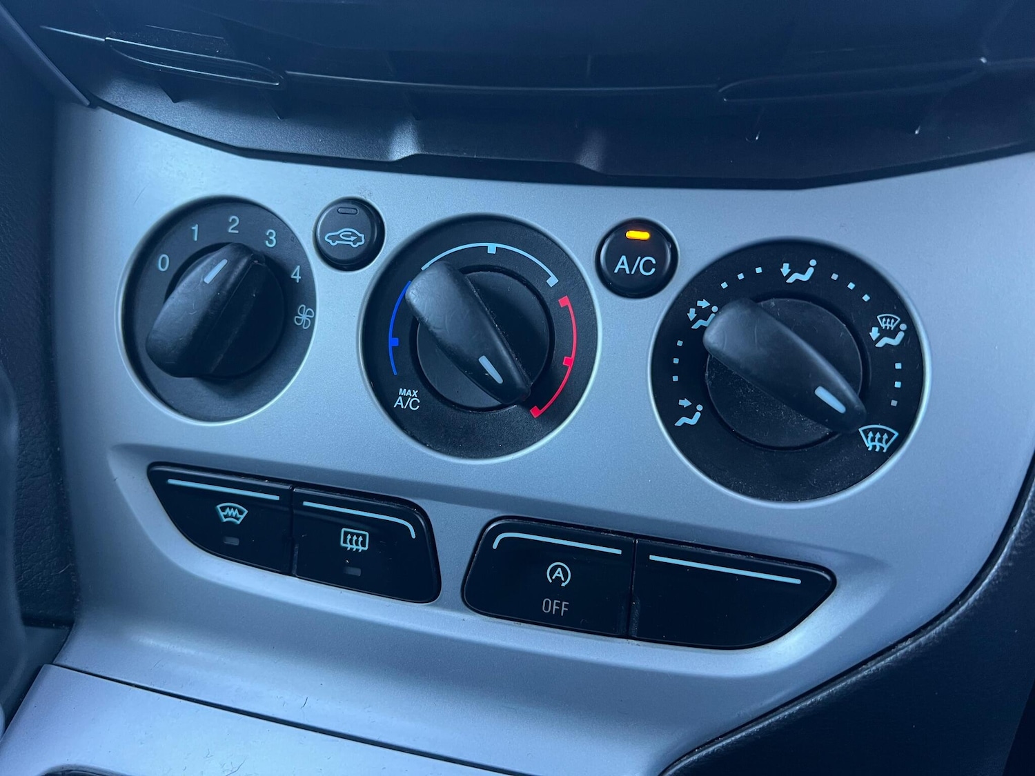 Used Ford Focus 2012 for sale - 77103625: Photo 26