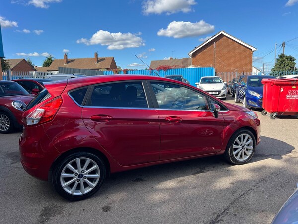 Used Ford Fiesta 2016 for sale - 76085353: Photo 2