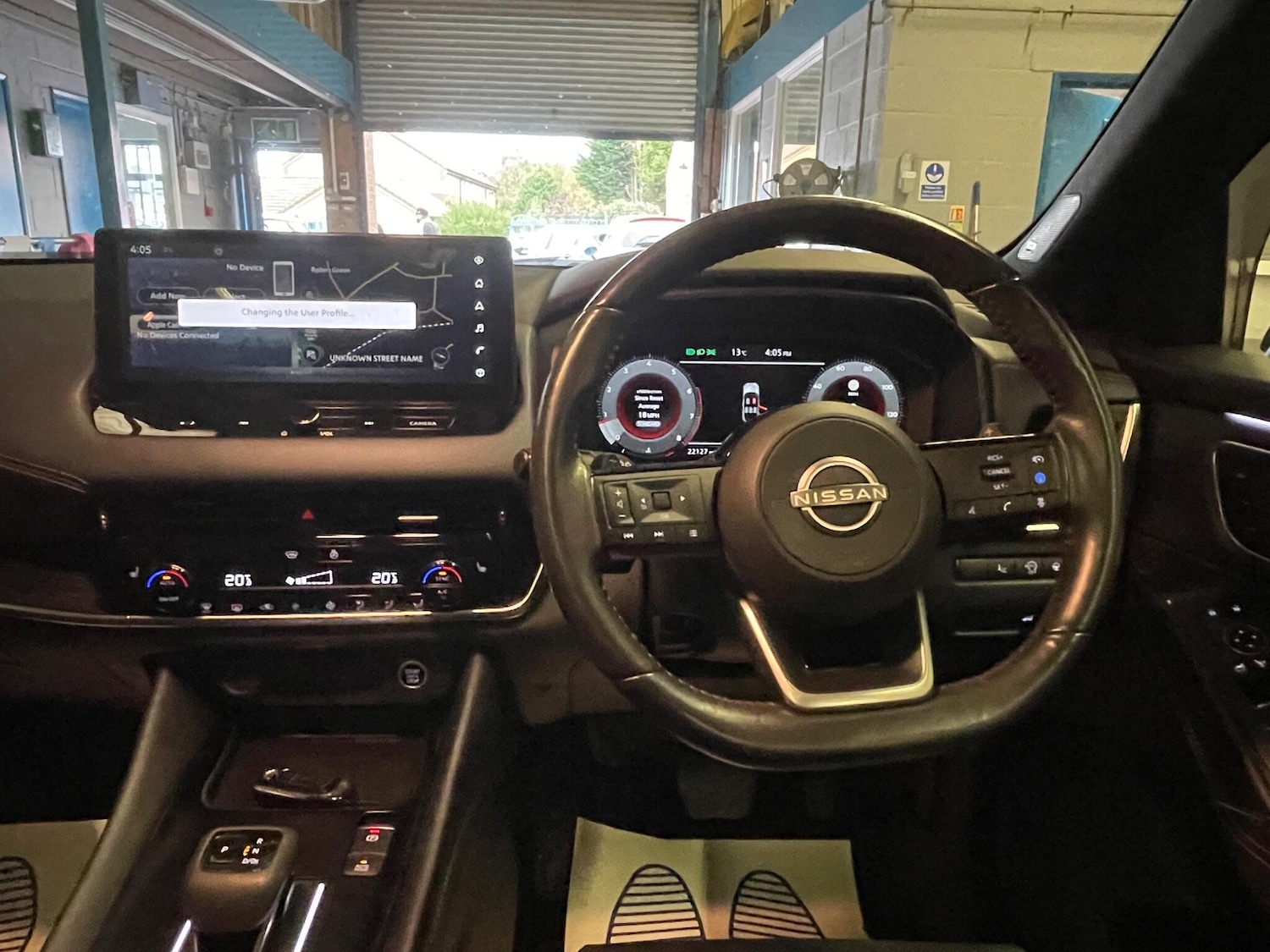 Used Nissan Qashqai for sale - 76997652: Photo 41