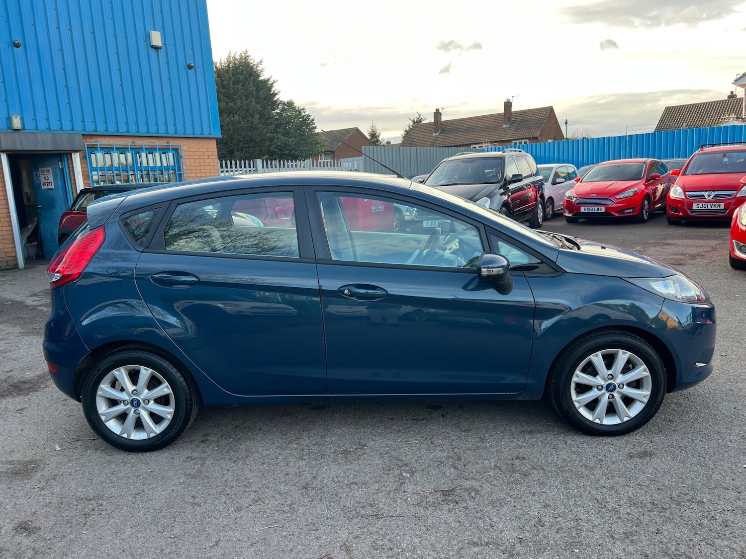 Used Ford Fiesta for sale - 77723830: Photo 2