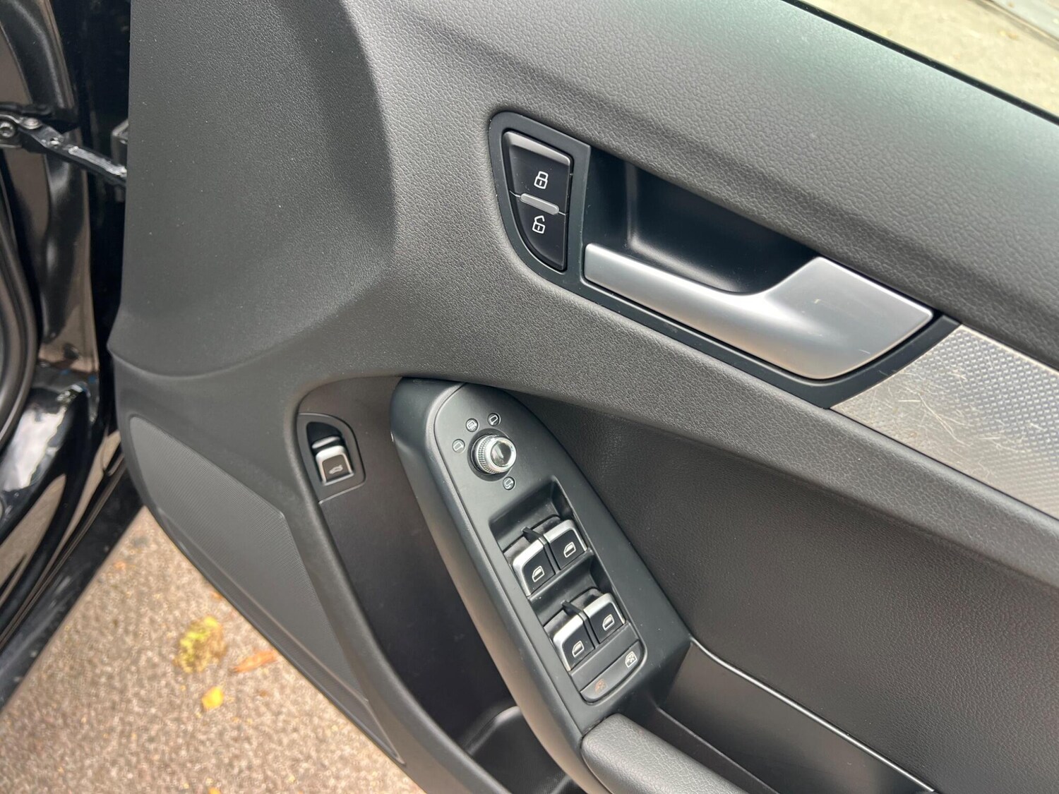 Used Audi A4 2015 for sale - 75756910: Photo 28