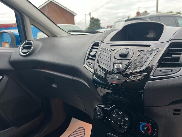 Used Ford Fiesta 2013 for sale - 76099211: Photo 18