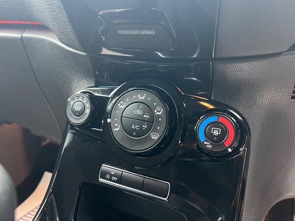 Used Ford Fiesta 2013 for sale - 76099211: Photo 19