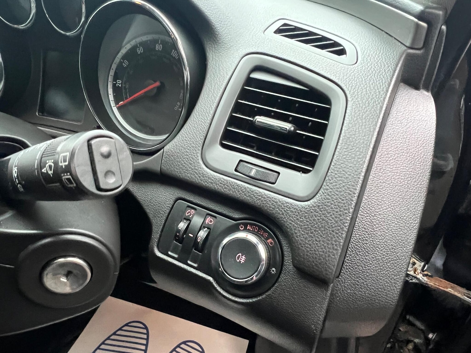 Used Vauxhall Insignia 2010 for sale - 77291813: Photo 21