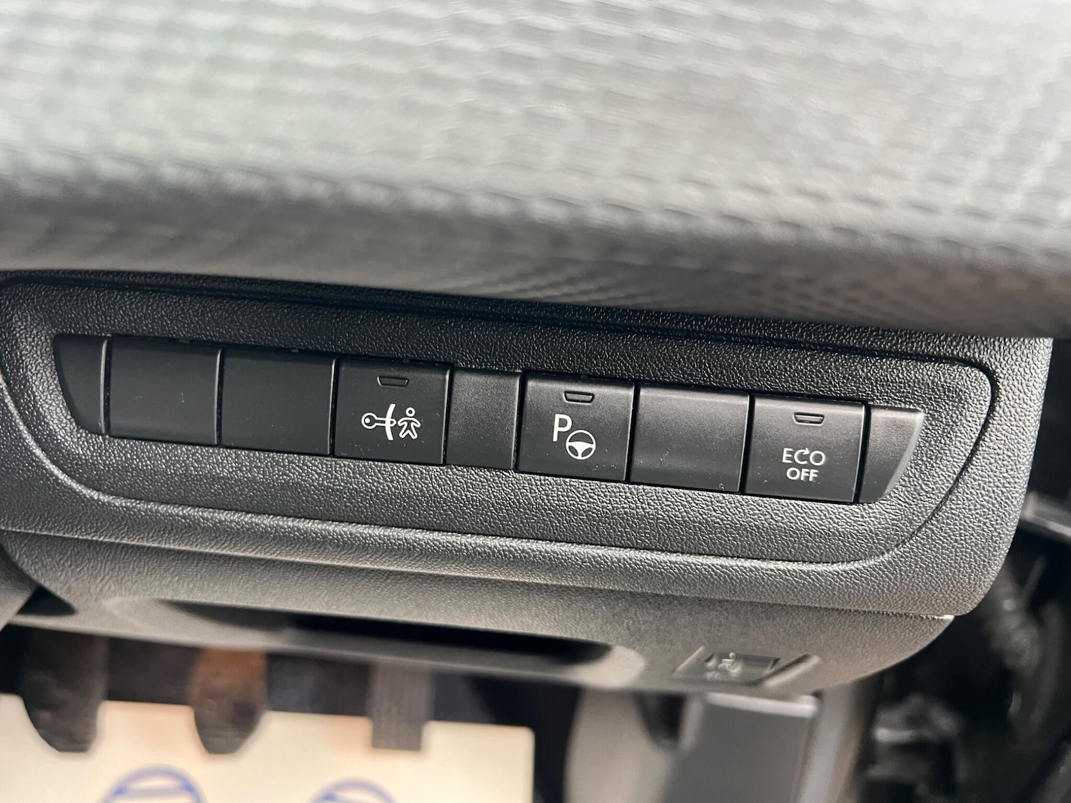 Used Peugeot 208 for sale - 77784471: Photo 30