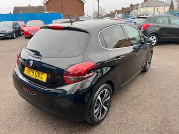 Used Peugeot 208 2019 for sale - 77784471: Photo