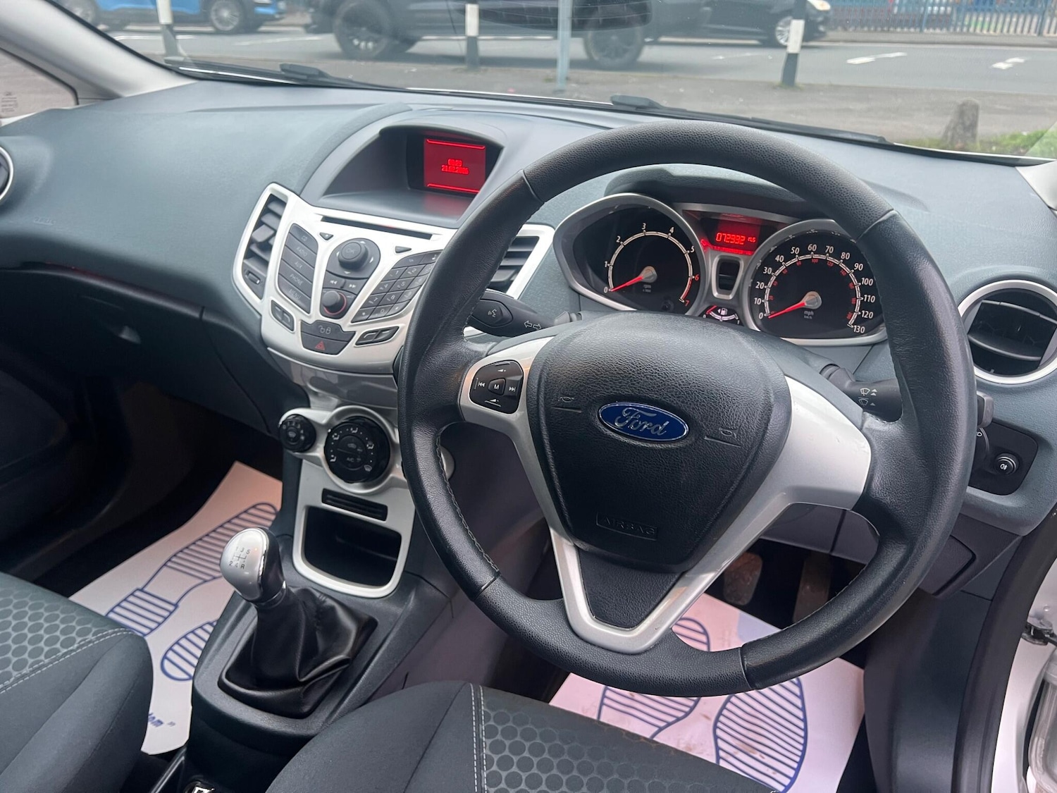 Used Ford Fiesta 2011 for sale - 77647023: Photo 10