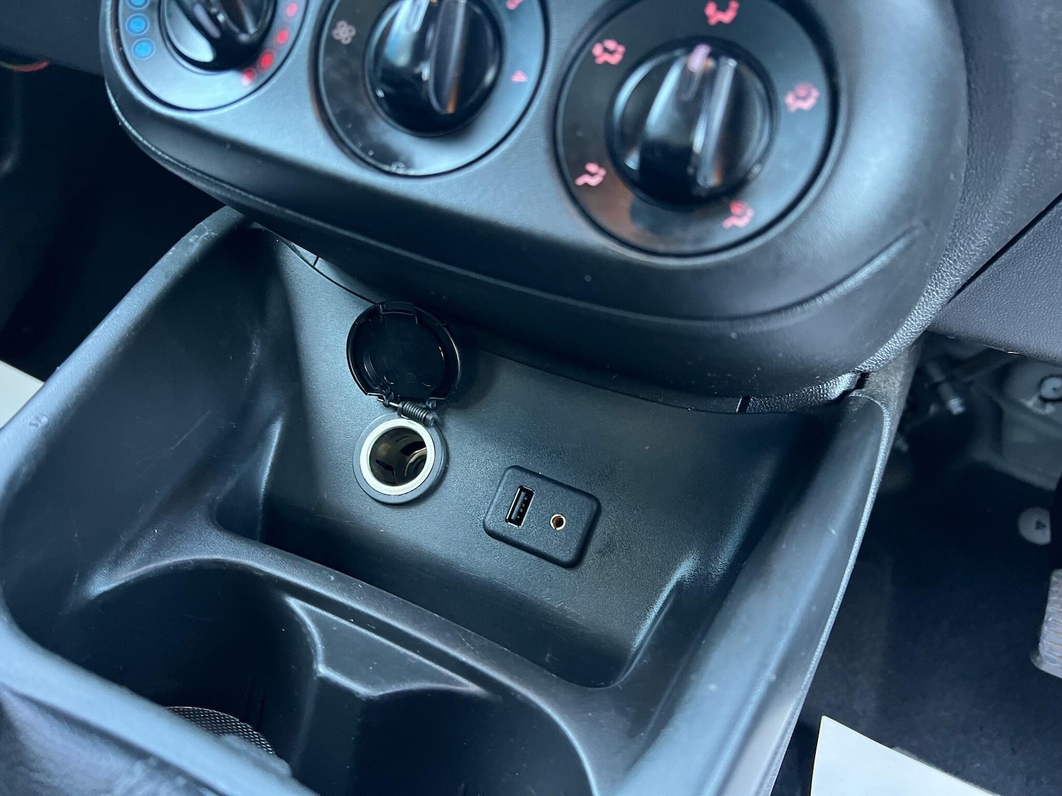 Used Vauxhall Corsa 2015 for sale - 77738227: Photo 15