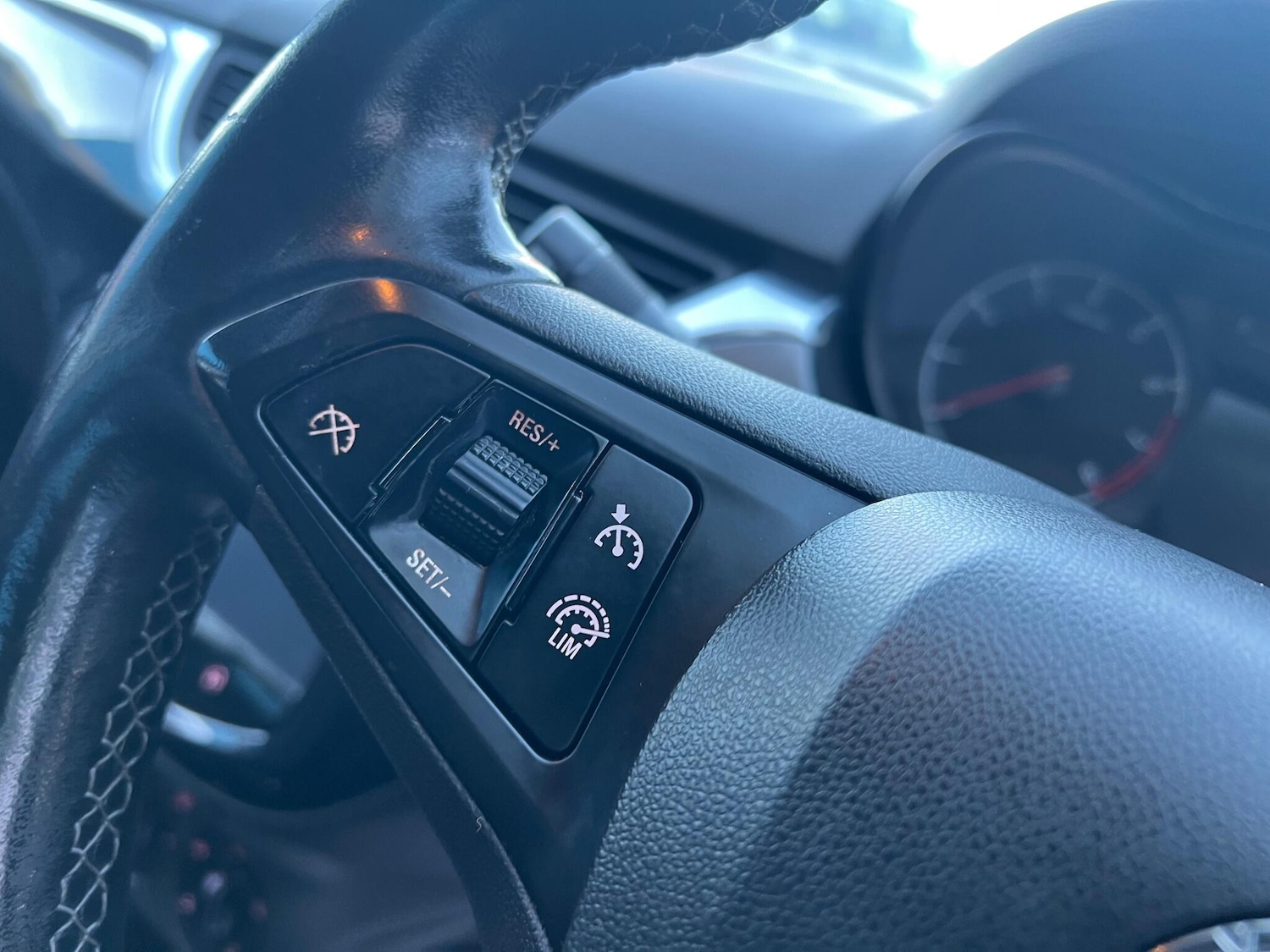 Used Vauxhall Corsa 2015 for sale - 77738227: Photo 17