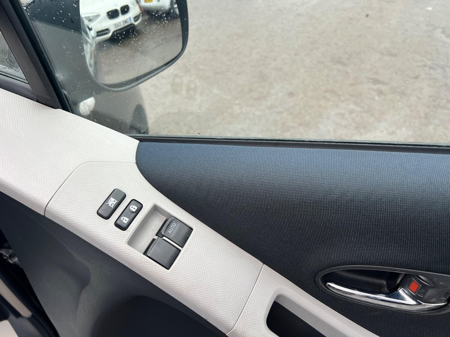 Used Toyota Yaris for sale - 77538320: Photo 22