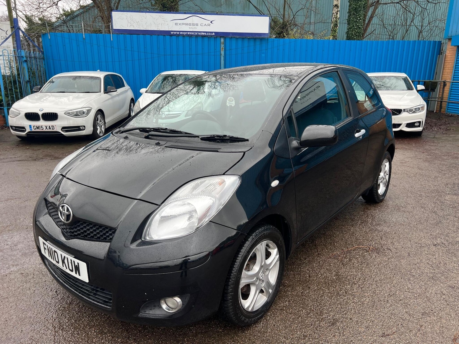 Used Toyota Yaris for sale - 77538320: Photo 4