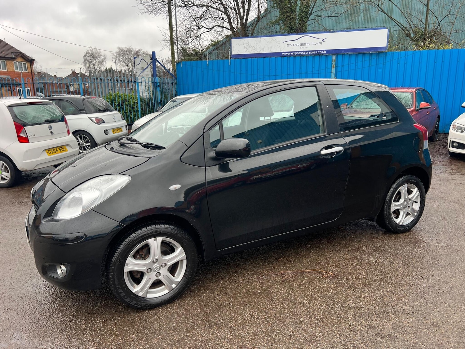 Used Toyota Yaris for sale - 77538320: Photo 5