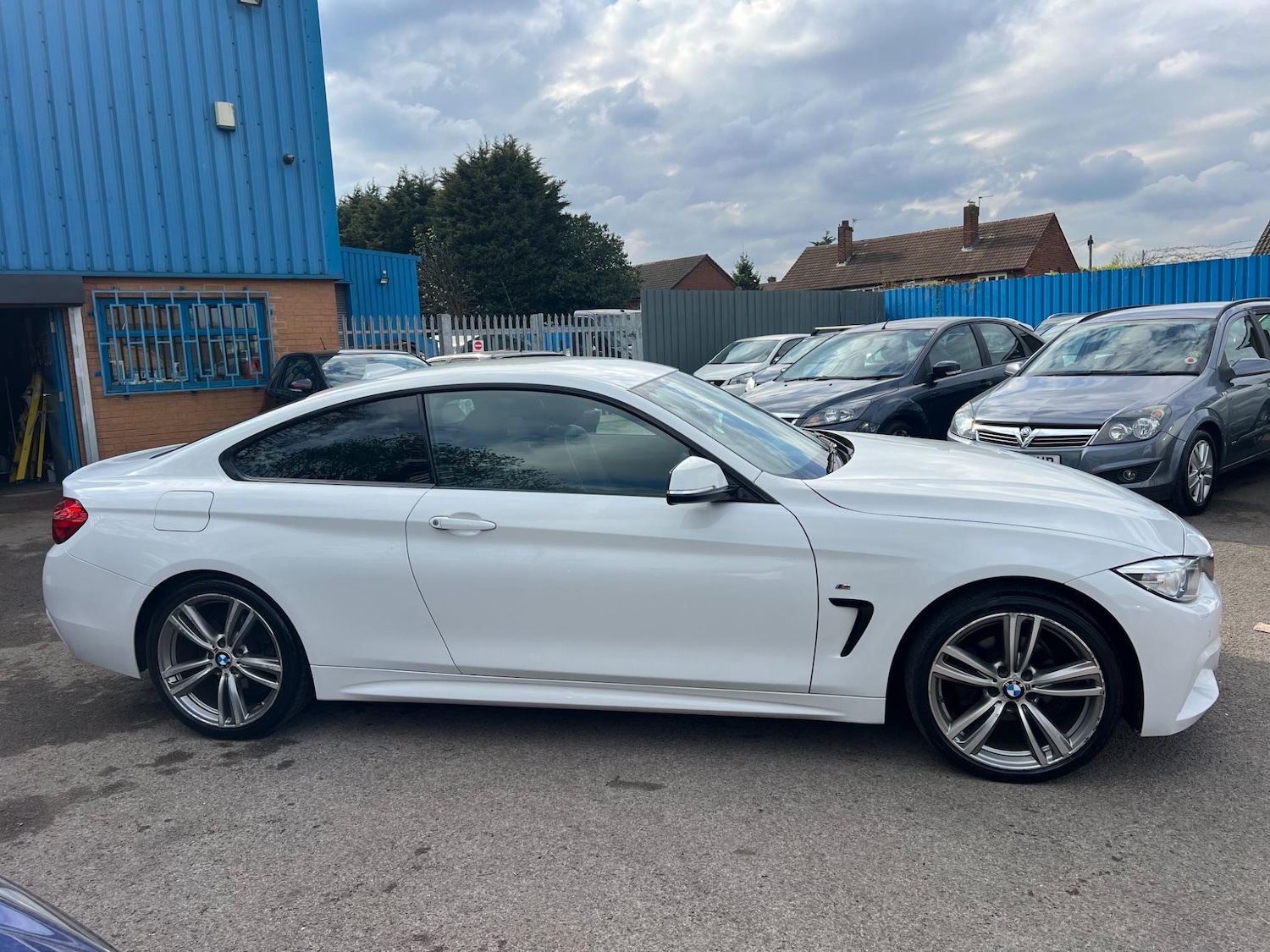 Used BMW 4 Series for sale - 76728052: Photo 2